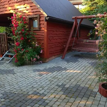 Domek Z Jacuzzi Lobozew Exterior photo