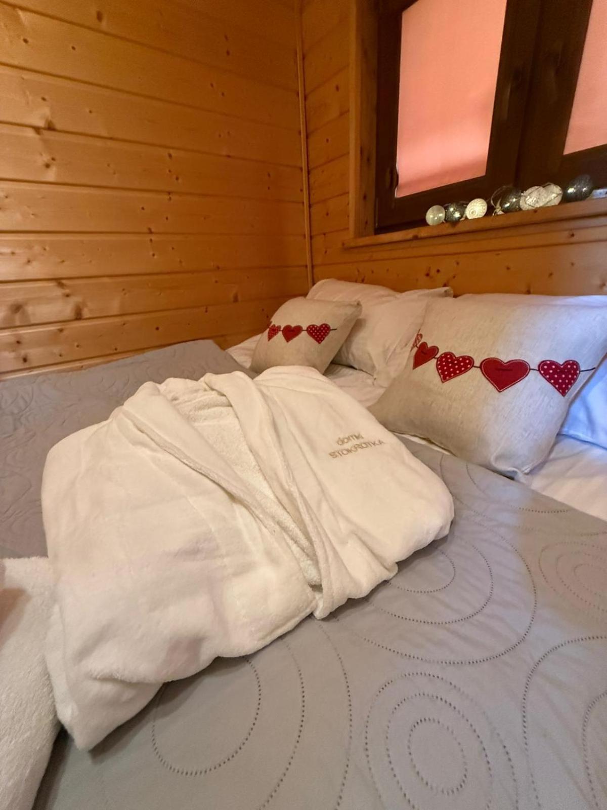 Z Jacuzzi Chalet